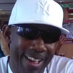 Meet your Posher, Reginald